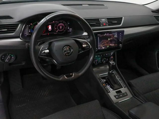 Skoda Superb Combi iV