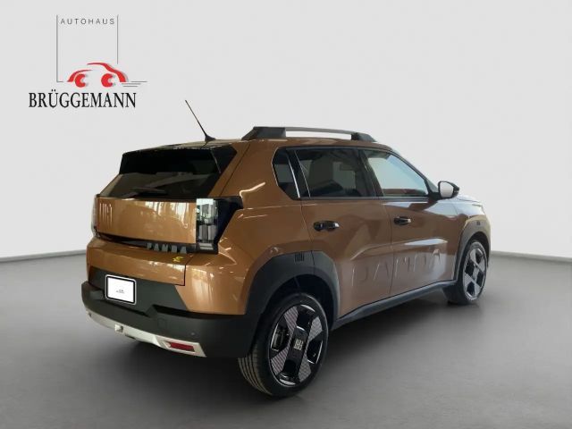 Fiat Grande Panda E La Prima