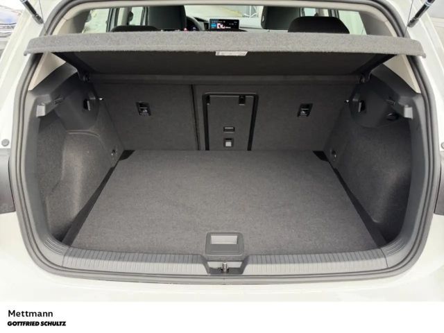 Volkswagen Golf 1.5 eTSI DSG Life