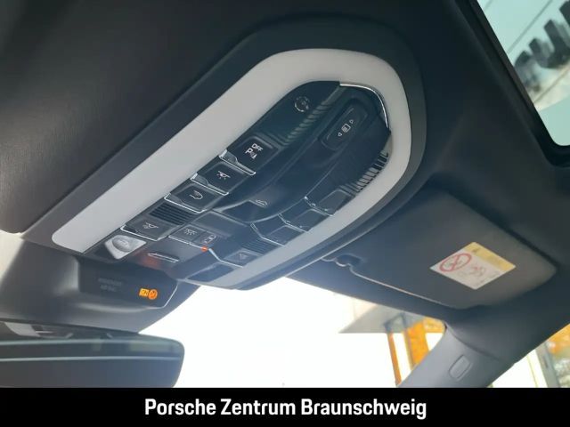 Porsche Macan BOSE Sportabgasanlage Panoramadach LED