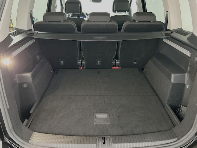 Volkswagen Touran 1.5 TSI DSG