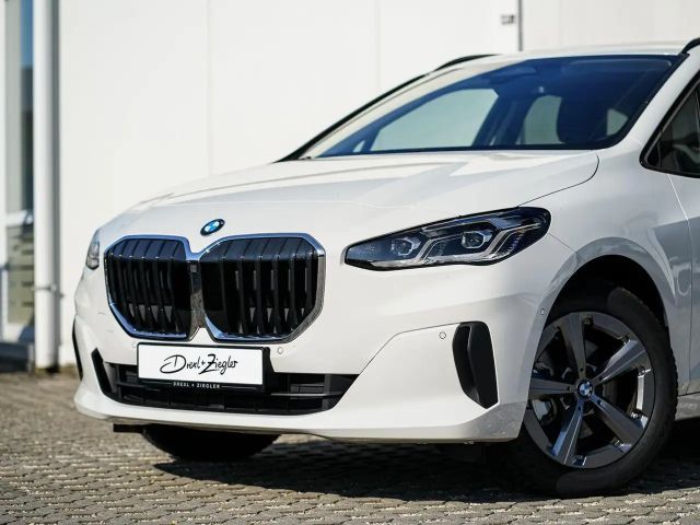 BMW 220 220i Active Tourer