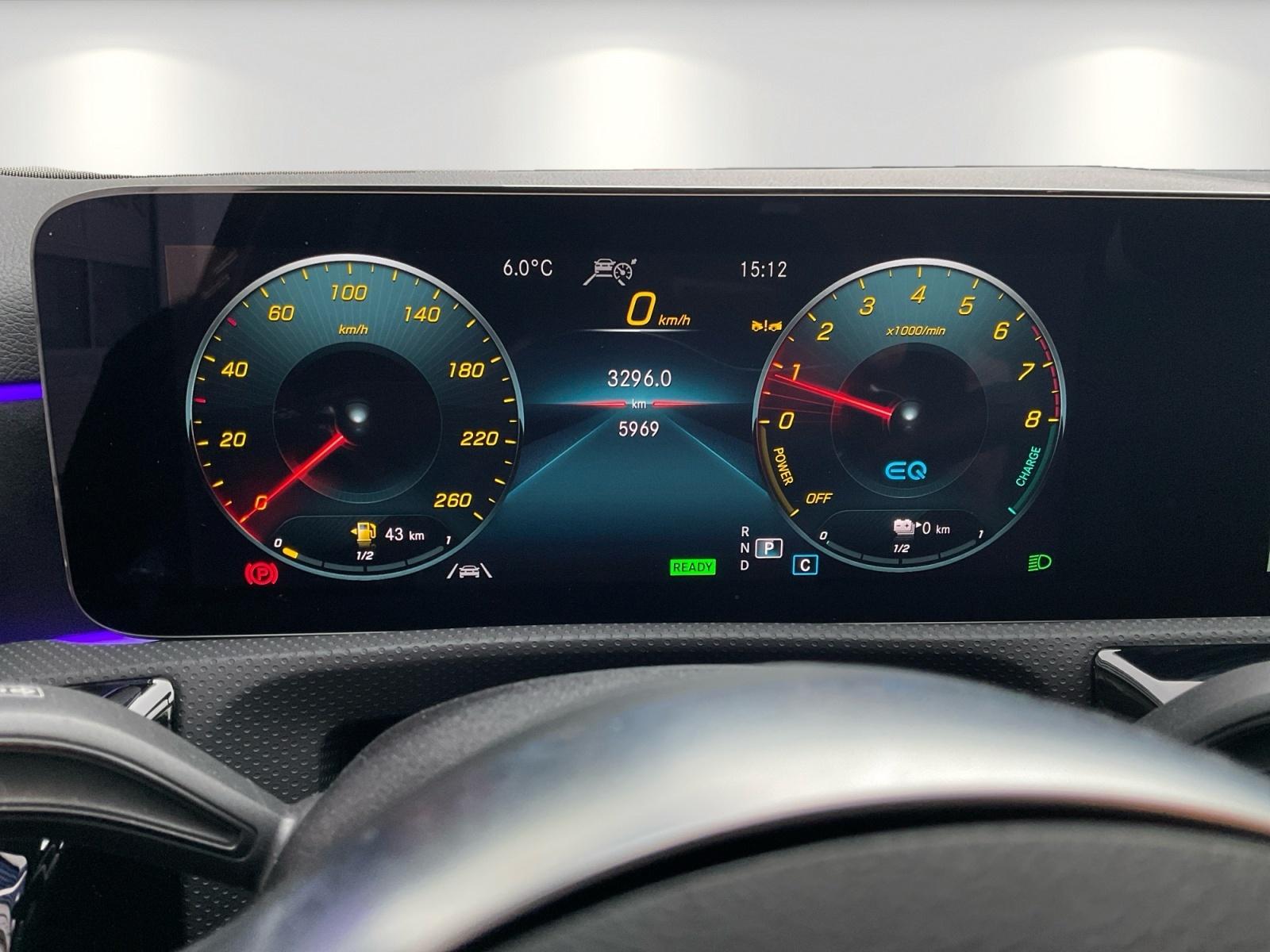 Mercedes-Benz A 250 A 250 e AMG Line