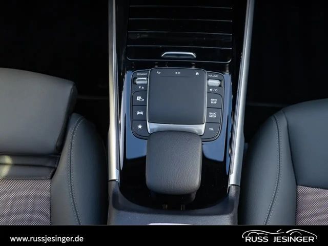 Mercedes-Benz EQB 300 4MATIC Electric Art