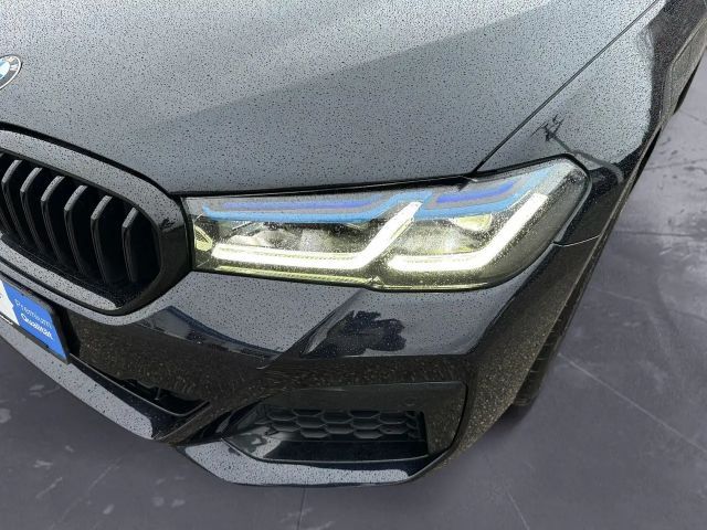 BMW 520 520d M-Sport Sedan xDrive