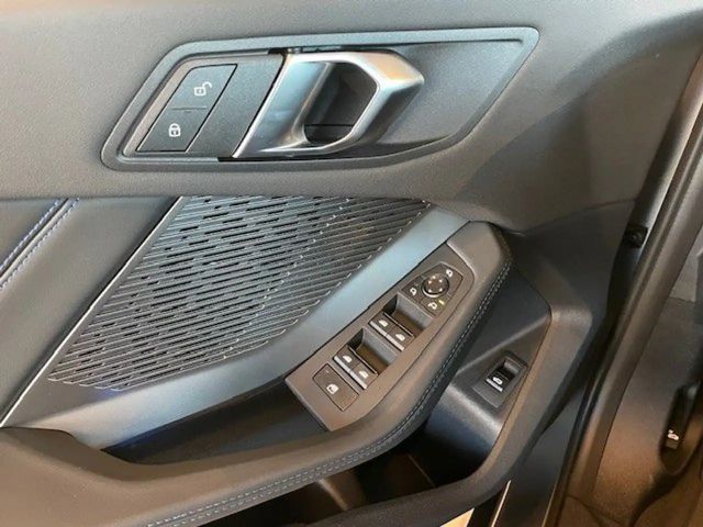 BMW 118 118d 5-deurs M-Sport Sedan