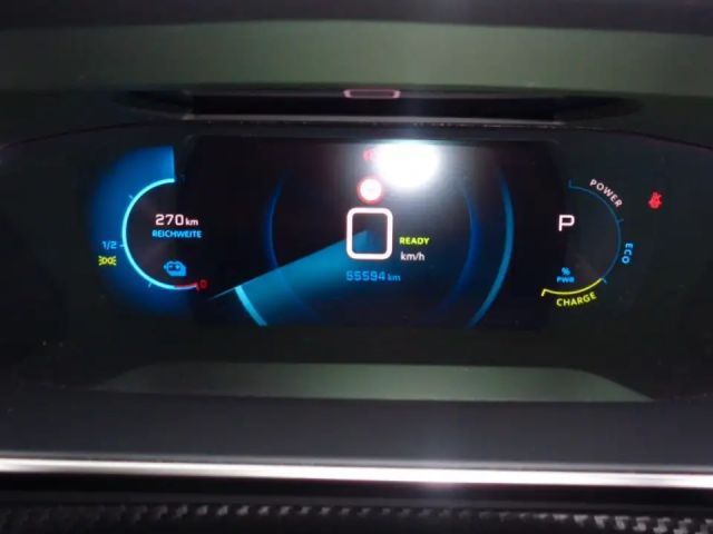 Peugeot E-2008 Allure Pack