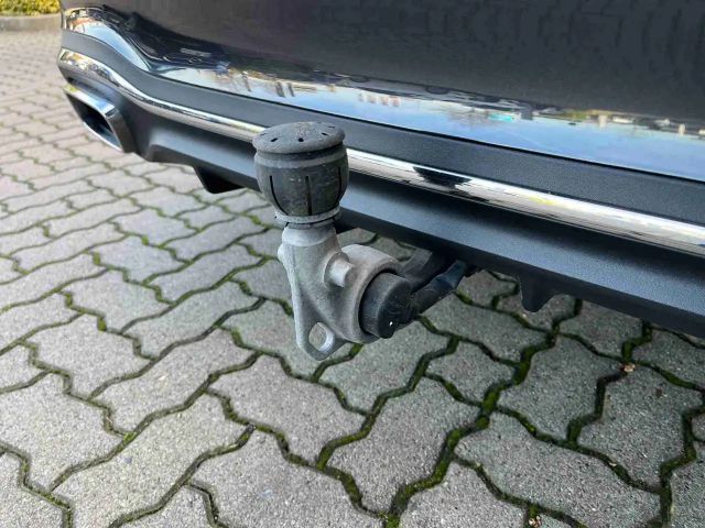 Mercedes-Benz C 300 AMG Line Sedan