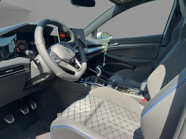 Volkswagen Golf 1.5 TSI R-Line