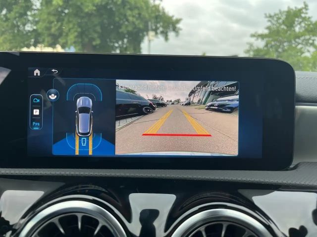 Mercedes-Benz CLA 200 AMG Line Shooting Brake