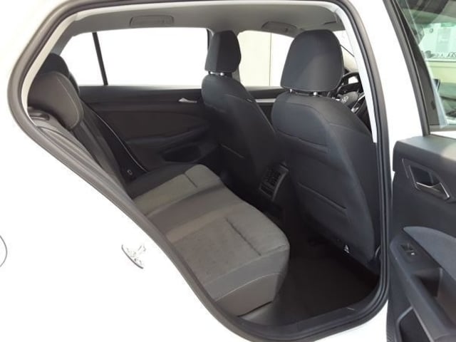 Volkswagen Golf *NAVI*5J-GARA.*AHK*LED*PDC*ACC* AHK