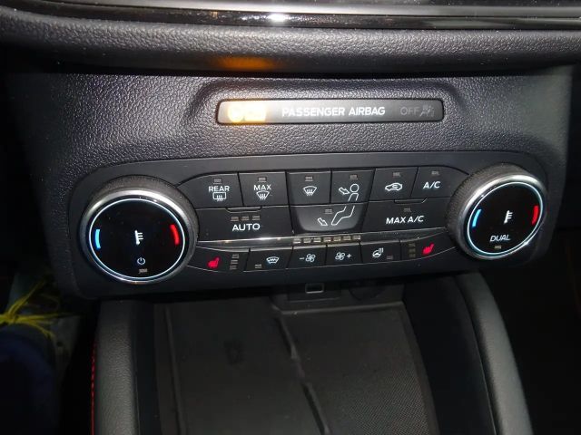 Ford Kuga Hybrid ST Line X