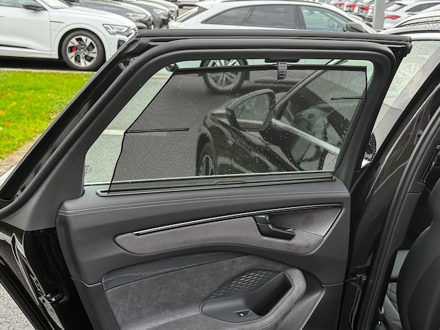 Audi A6 Avant Quattro S-Tronic