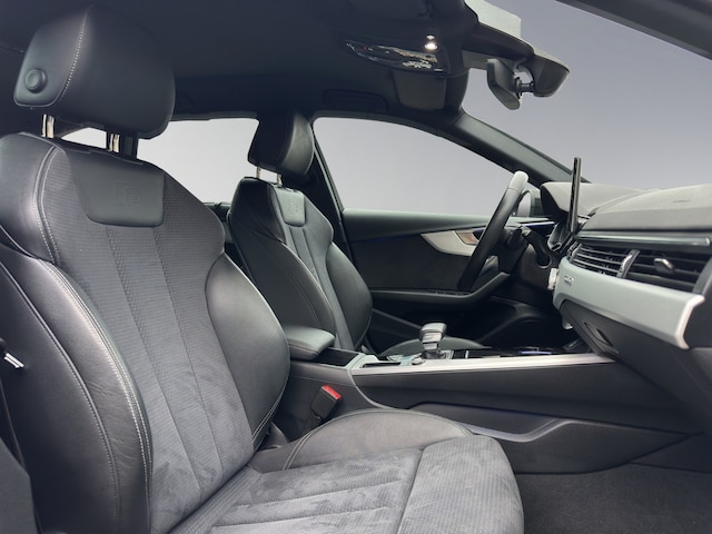 Audi A4 40 TFSI Avant Quattro S-Line S-Tronic