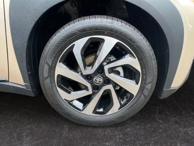 Toyota Aygo X Bi-Tone Hatchback