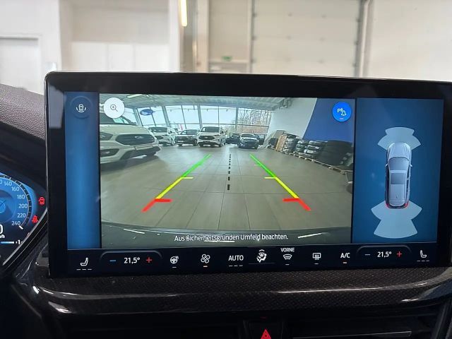 Ford Focus ST Line Wagon