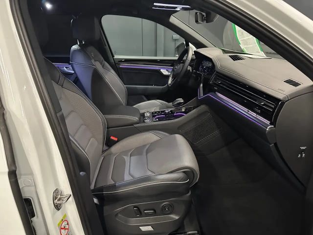 Volkswagen Touareg 4Motion R-Line