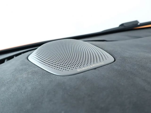 McLaren Artura Spider