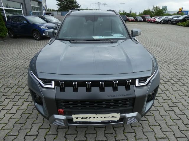 SsangYong Torres 2WD Quartz