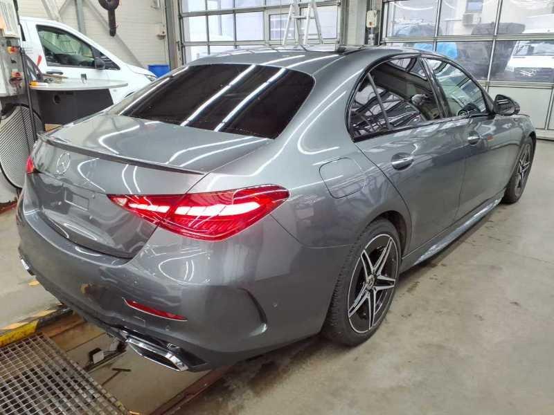 Mercedes-Benz C 200 AMG Line Sedan