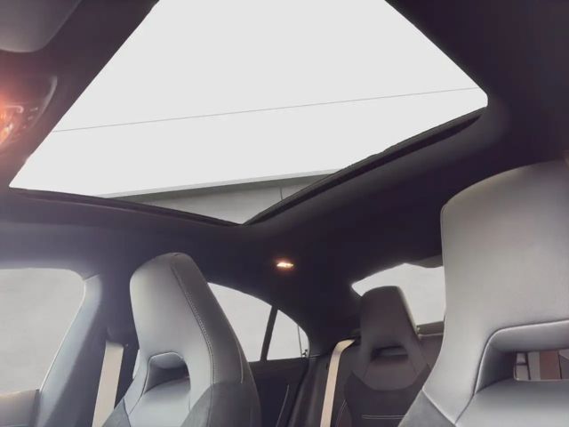 Mercedes-Benz CLA 200 Coupé