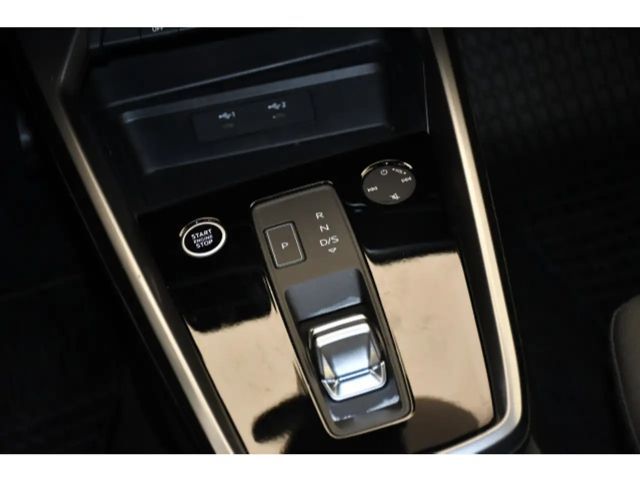 Audi A3 30 TFSI S-Tronic Sedan