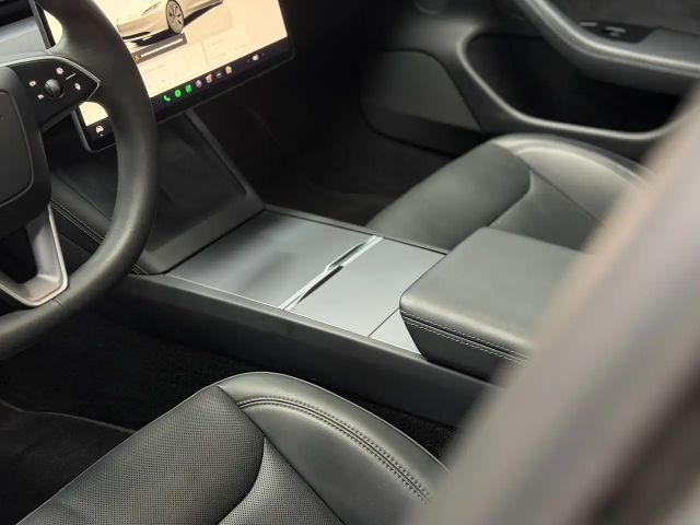 Tesla Model 3 AWD Long Range