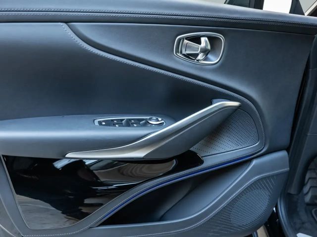 Aston Martin DBX Jet Black Onyx Black