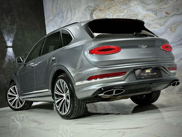 Bentley Bentayga V8