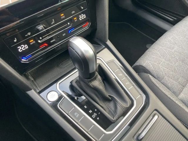 Volkswagen Passat 2.0 TDI Business DSG Variant