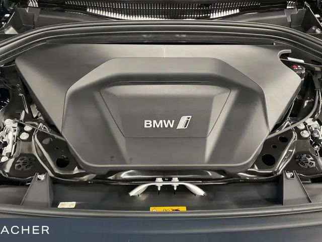 BMW X1 IX1 A XDRIVE30 LCPro HUD 360 SHZ AdaptLED 17" LM