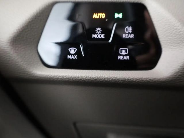 Volkswagen Multivan DSG Lang Life T7