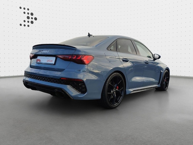 Audi RS3 Quattro S-Tronic Sedan