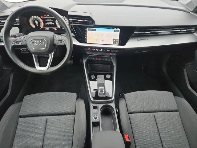 Audi A3 30 TDI S-Tronic Sedan