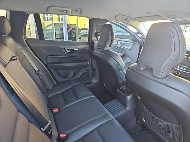 Volvo V60 AWD Dark Plus T6