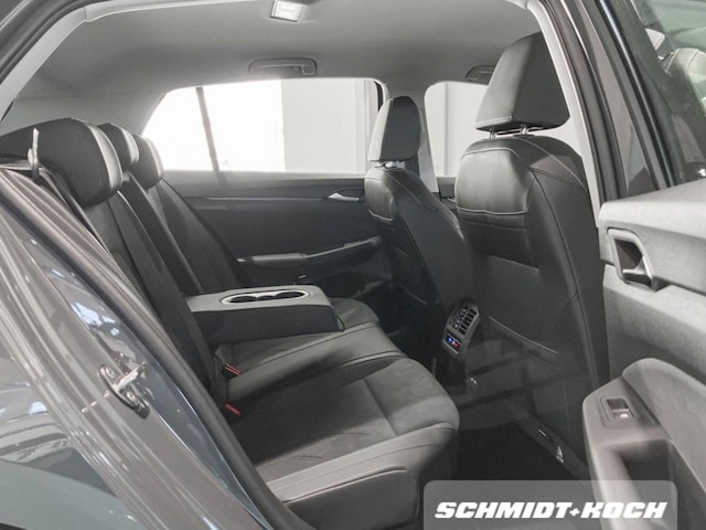 Volkswagen Golf 1.5 eTSI DSG Style