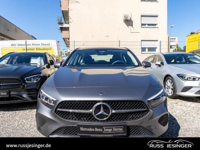 Mercedes-Benz A 200 Progressive
