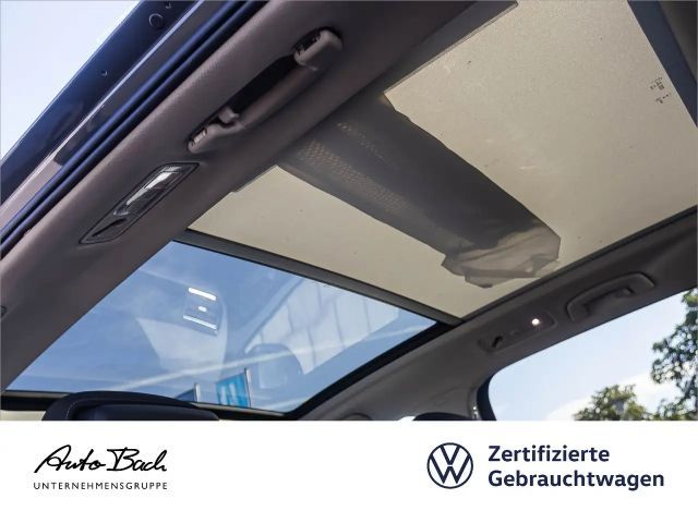 Volkswagen Touran 1.5 TSI DSG