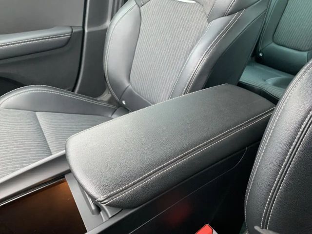 Renault Grand Scenic EDC Grand TCe 140 Techno