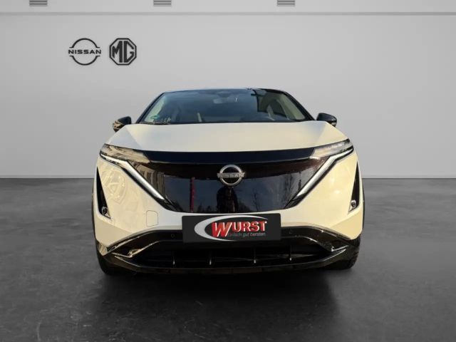 Nissan Ariya 63 kWh 22kW CCS Wärmepumpe Alcantara Kamera SHZ Na