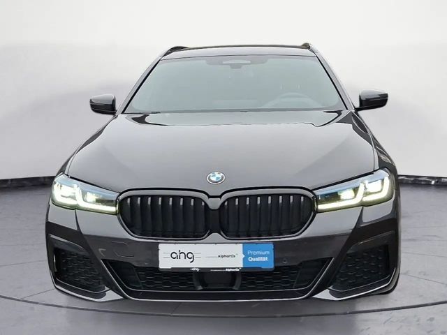 BMW 540 540d M-Sport Touring xDrive