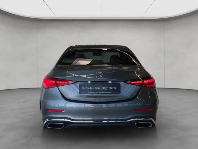 Mercedes-Benz C 220 Sedan