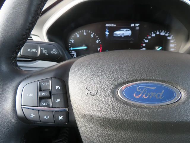 Ford Focus 1.5 Automatik *LED*Navi*Kamera*AHK*Standheizung*