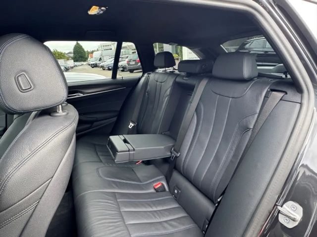 BMW 540 540d M-Sport Touring xDrive