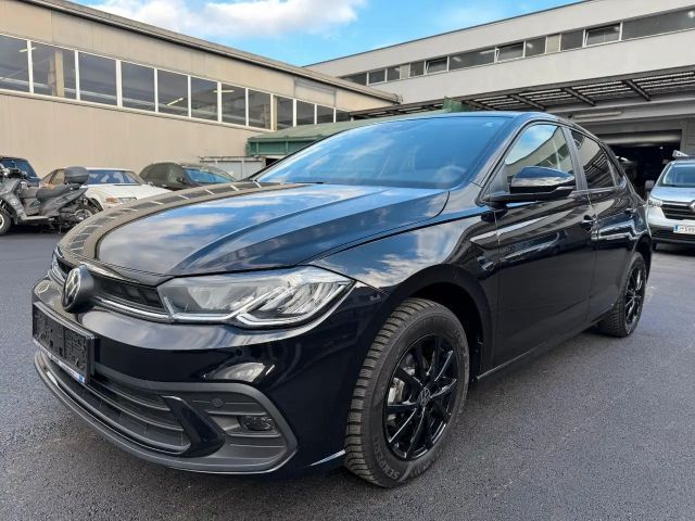 Volkswagen Polo VI Basis