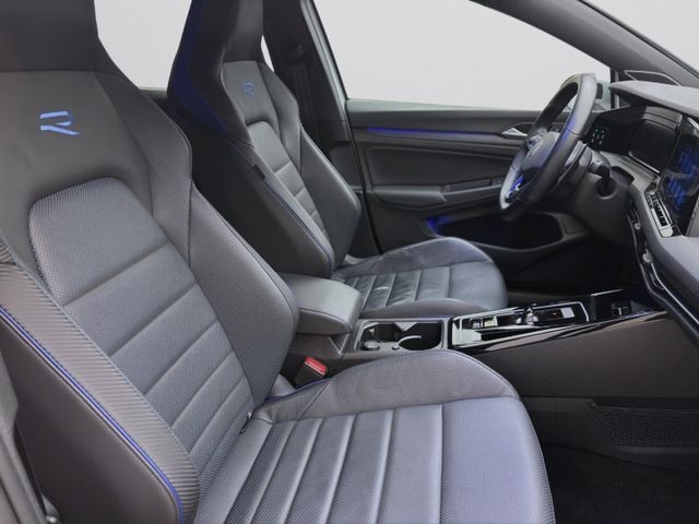 Volkswagen Golf IQ.Drive