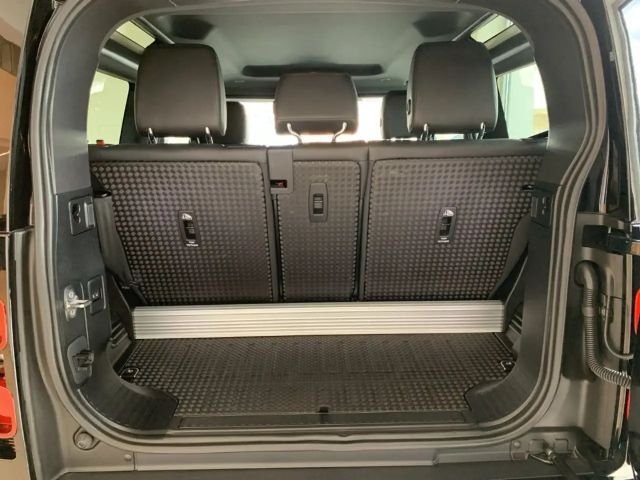 Land Rover Defender 90 AWD D250 Dynamic SE