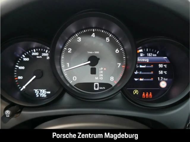 Porsche Macan S