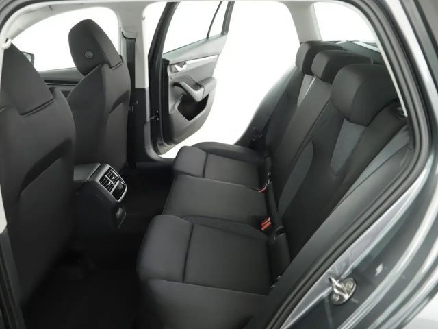 Skoda Octavia Essence TSI