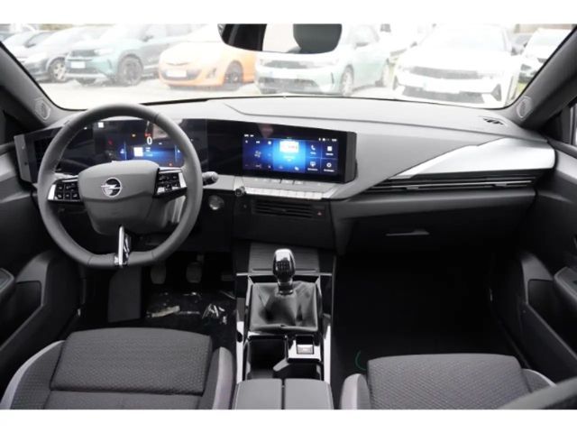 Opel Astra 1.2 Turbo Edition Turbo